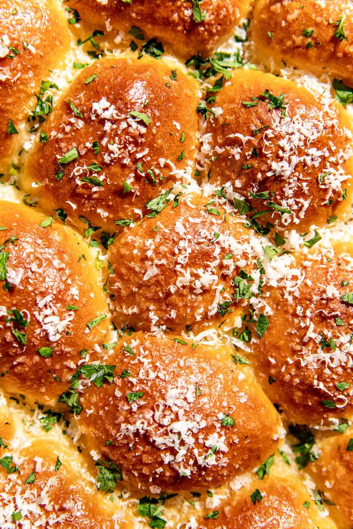 https://www.wellseasonedstudio.com/wp-content/uploads/2024/09/Close-up-of-dinner-rolls.jpg?utm_source=chatgpt.com