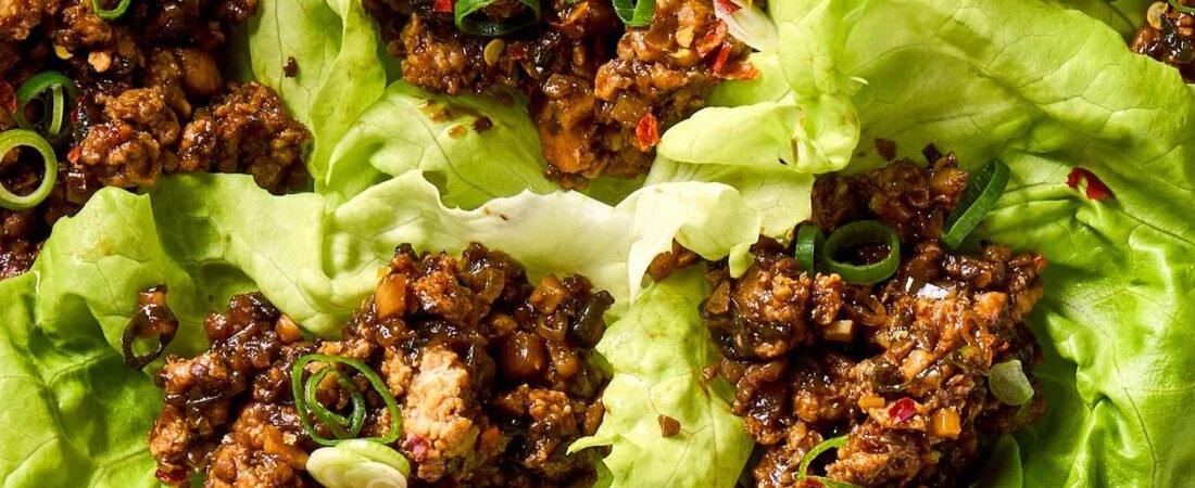 🥢 COPYCAT PF CHANG’S CHICKEN LETTUCE WRAPS